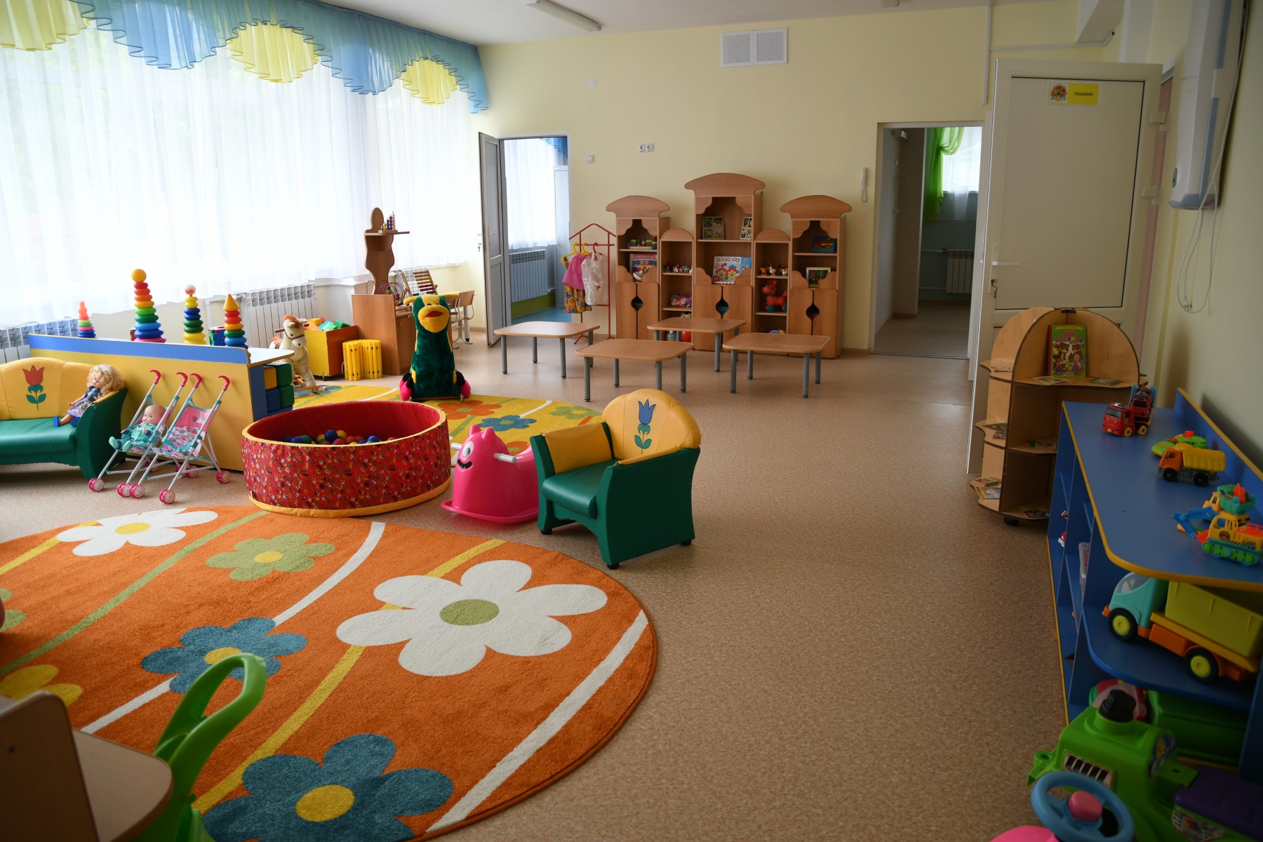 Игровая комната в ясельной группе детского сада №50. Фото Владимира Коцюбы-Белых