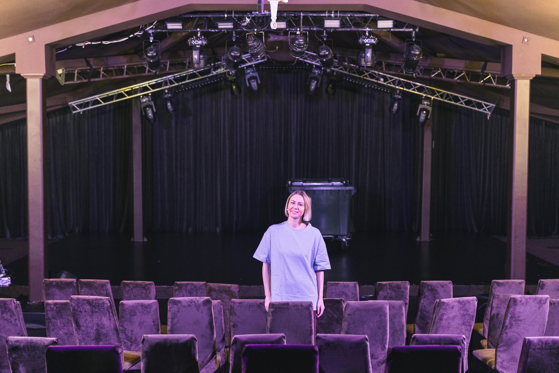 Ксения Каплун и ее «Ч-театр». На реализацию мечты у нее и ее помощников ушло около трех месяцев. Теперь это полноценный театр в Ревде. Фото Владимира Коцюбы-Белых