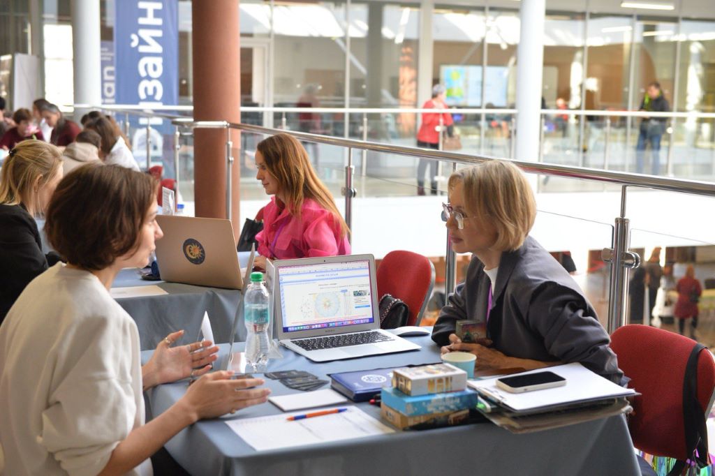 Наталья выступала экспертом на Фестивале развития и самопознания в Екатеринбурге. Фото предоставлено Натальей Лобовой