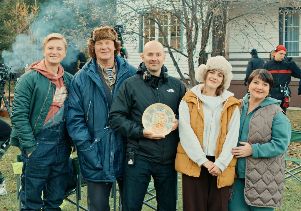 Актеры сериала Вячеслав Чепурченко, Анатолий Журавлев, Василий Свиридов (режиссер), Рината Тимербаева и Инга Оболдина. Фото PR 1-2-3 Production