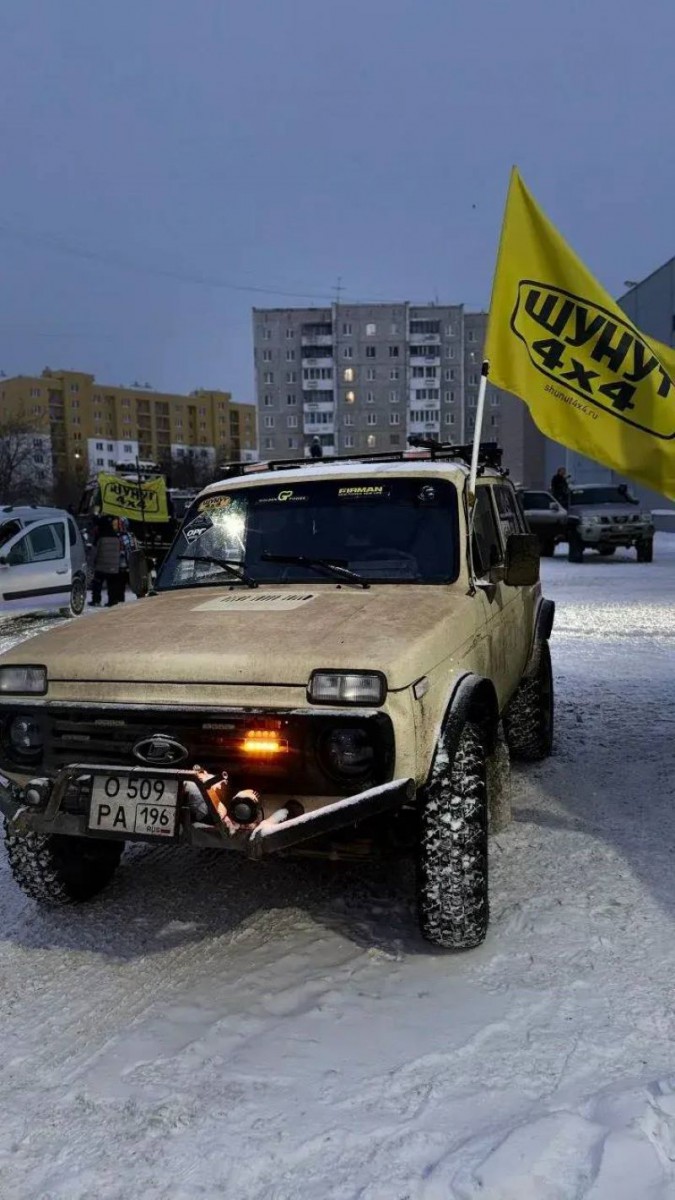 Та самая вездеходная «Нива» Ильи и Анастасии Шашмуриных, на которой мы проехали весь путь, нигде ни разу не застряв. Мощь! Фото Анастасии Шашмуриной 