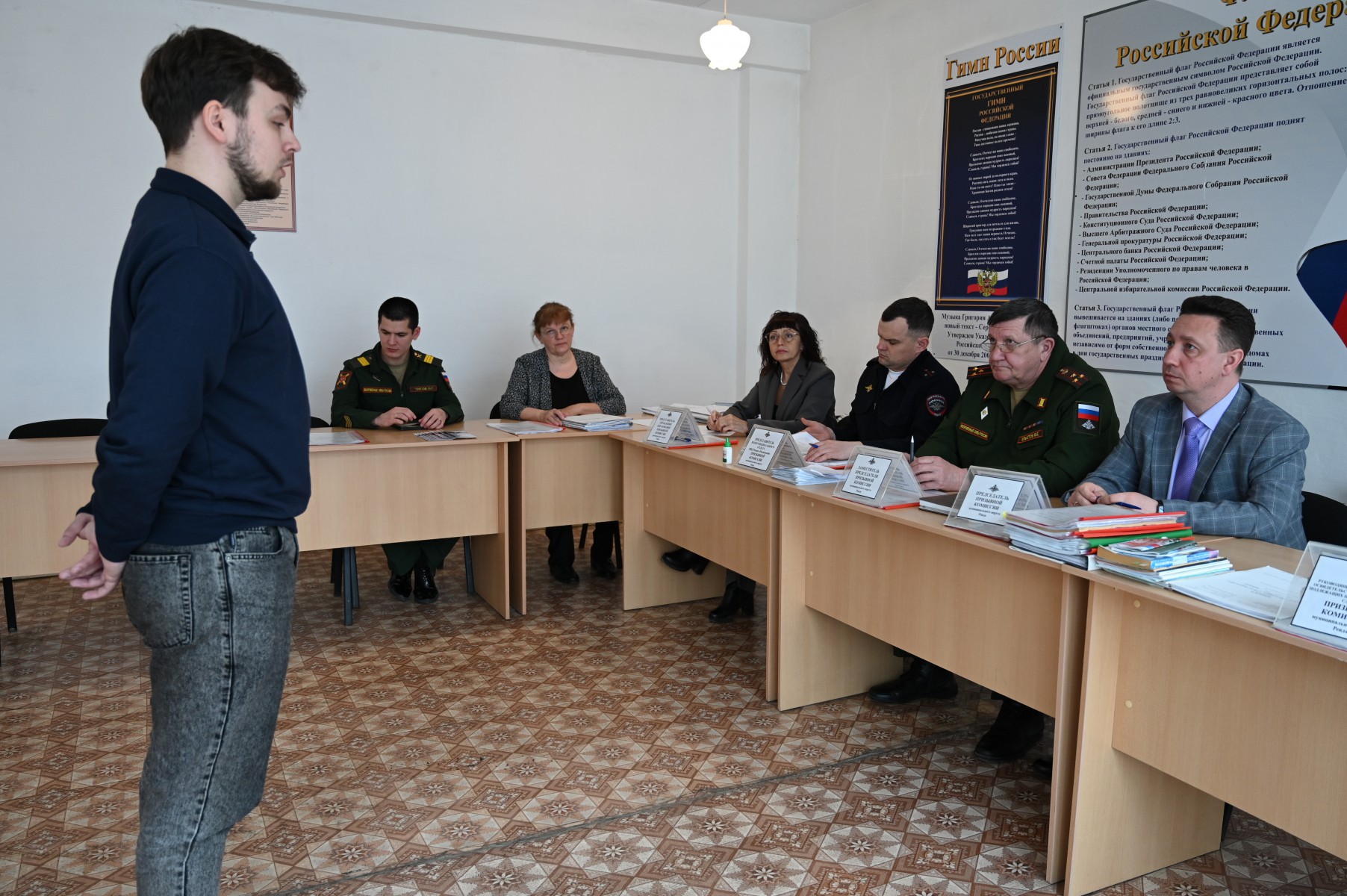 Призывная кампания стала круглогодичной, также появились электронные повестки. Это значительно упростило процедуру призыва. // Фото Владимира Коцюбы-Белых