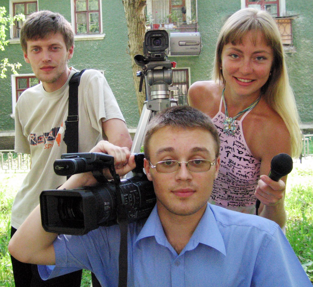 Коллектив ТК «Единство», 2005 год: Анатолий Орешков, Ирина Левчук, Андрей Едугин.