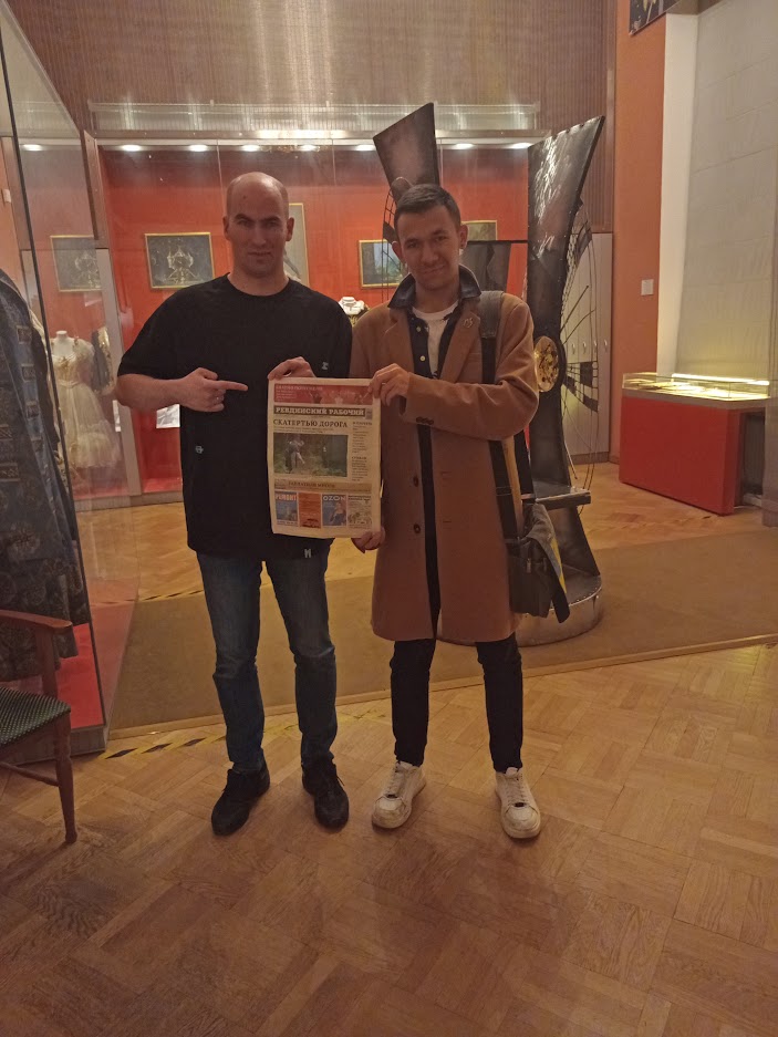 Дмитрий Крестьянкин знает о нашей газете и назвал её легендарной. Фото из архива Александра Зиновьева