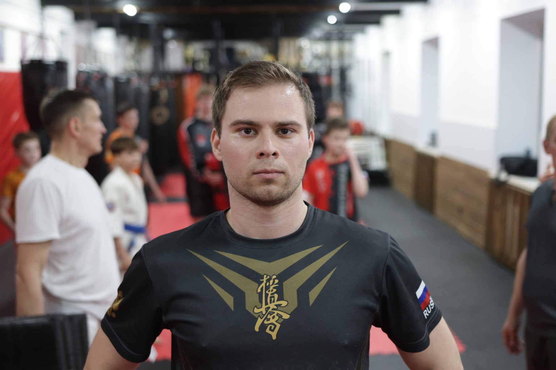 Евгений Безверхов ценит карате за восточную философию самосовершенствования.  Этих взглядов он придерживается не только во время спортивных тренировок. 