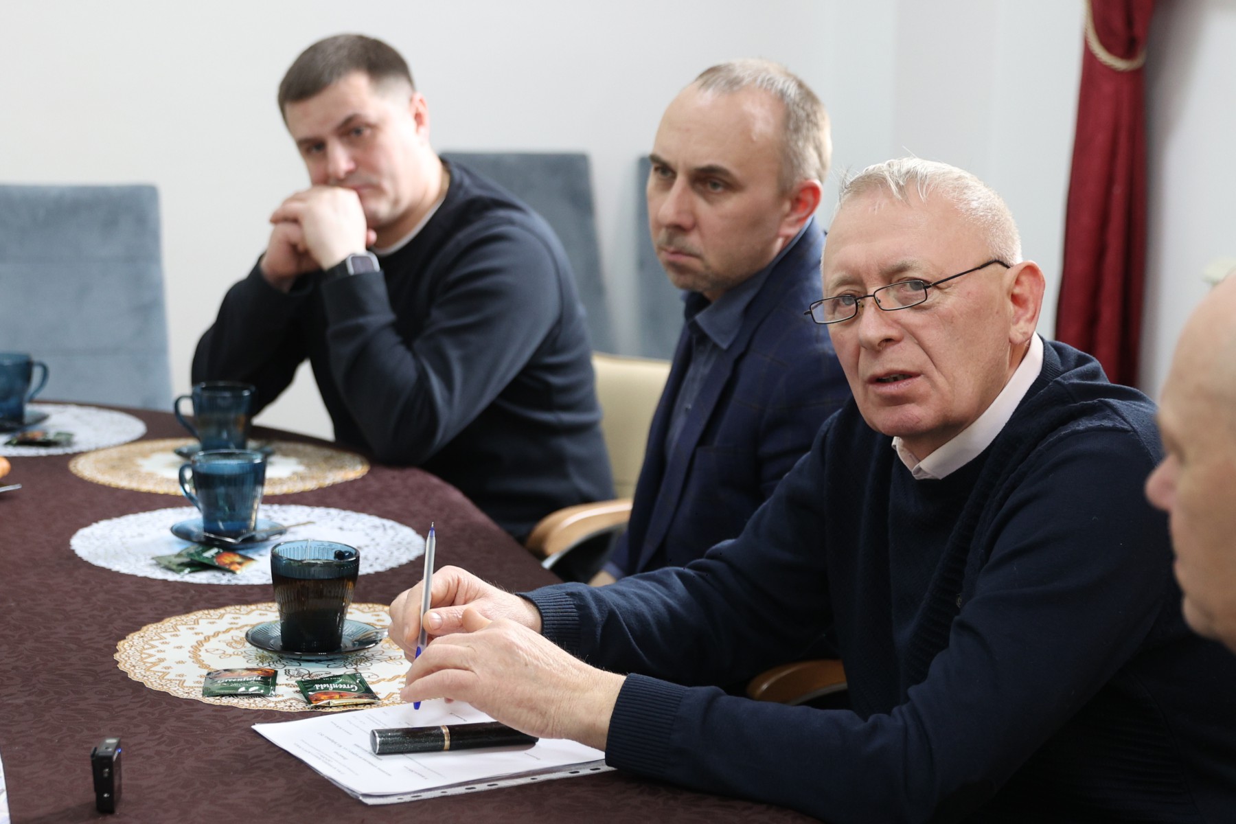 Сергей Филиппов, председатель комиссии по соцполитике. Фото Владимира Коцюбы-Белых