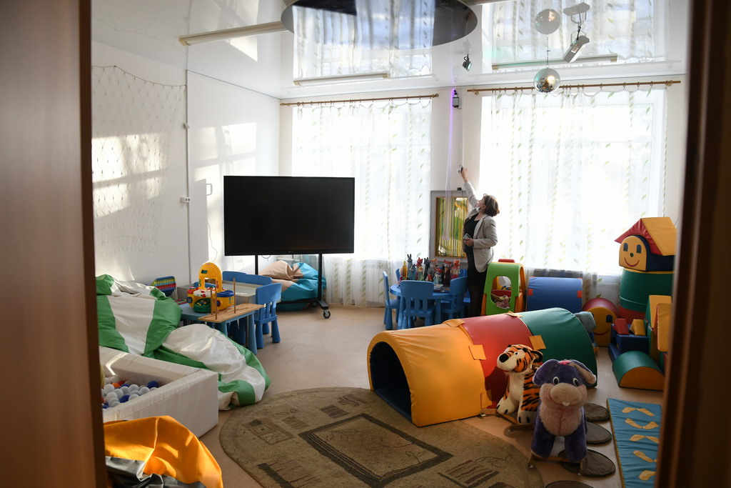 В школе есть сенсорная комната для детей с ограниченными возможностями здоровья. Фото Владимира Коцюбы-Белых