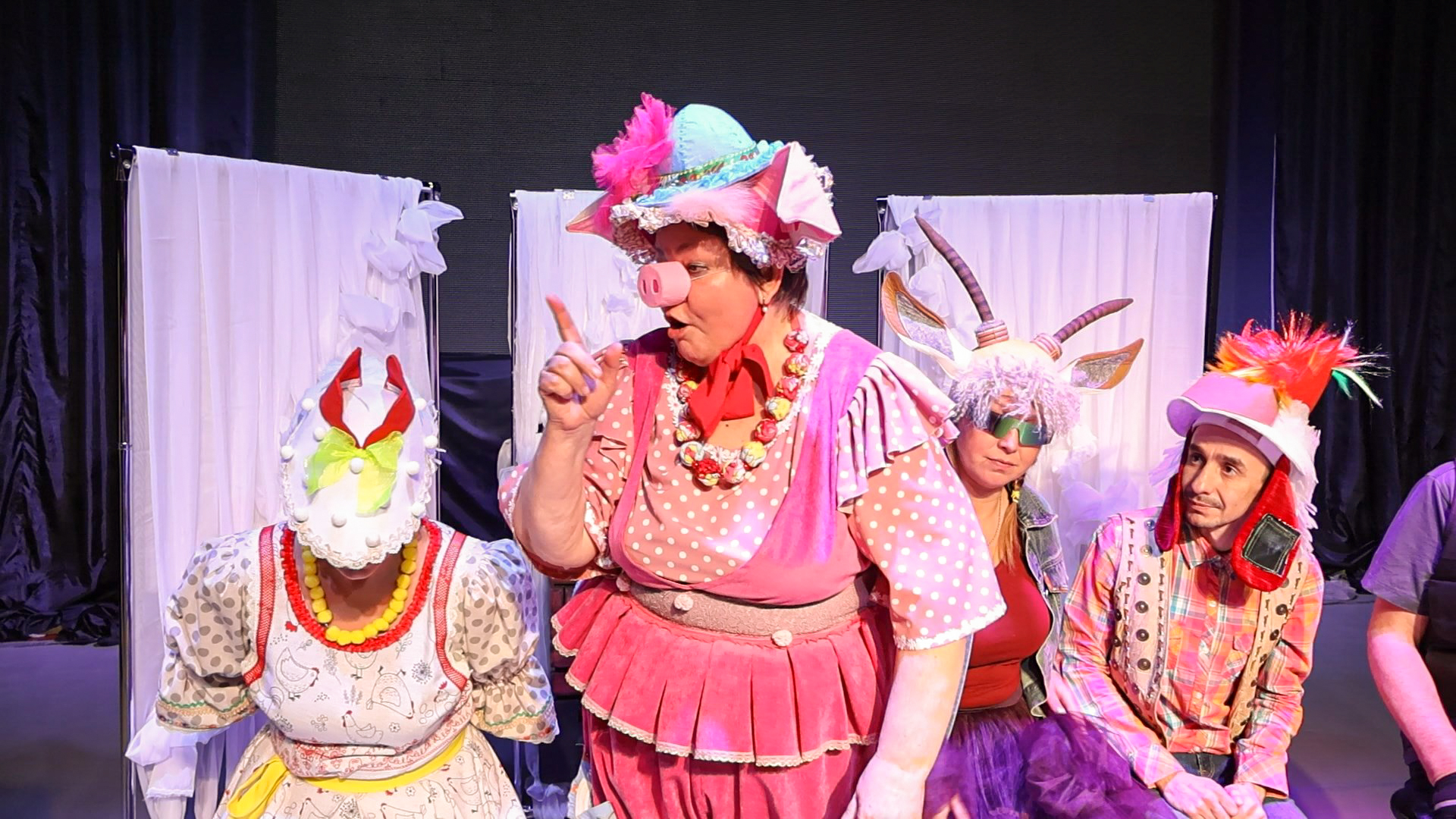 Марина Елагина в роли Свиньи. Фото предоставлено Анастасией Корчагиной