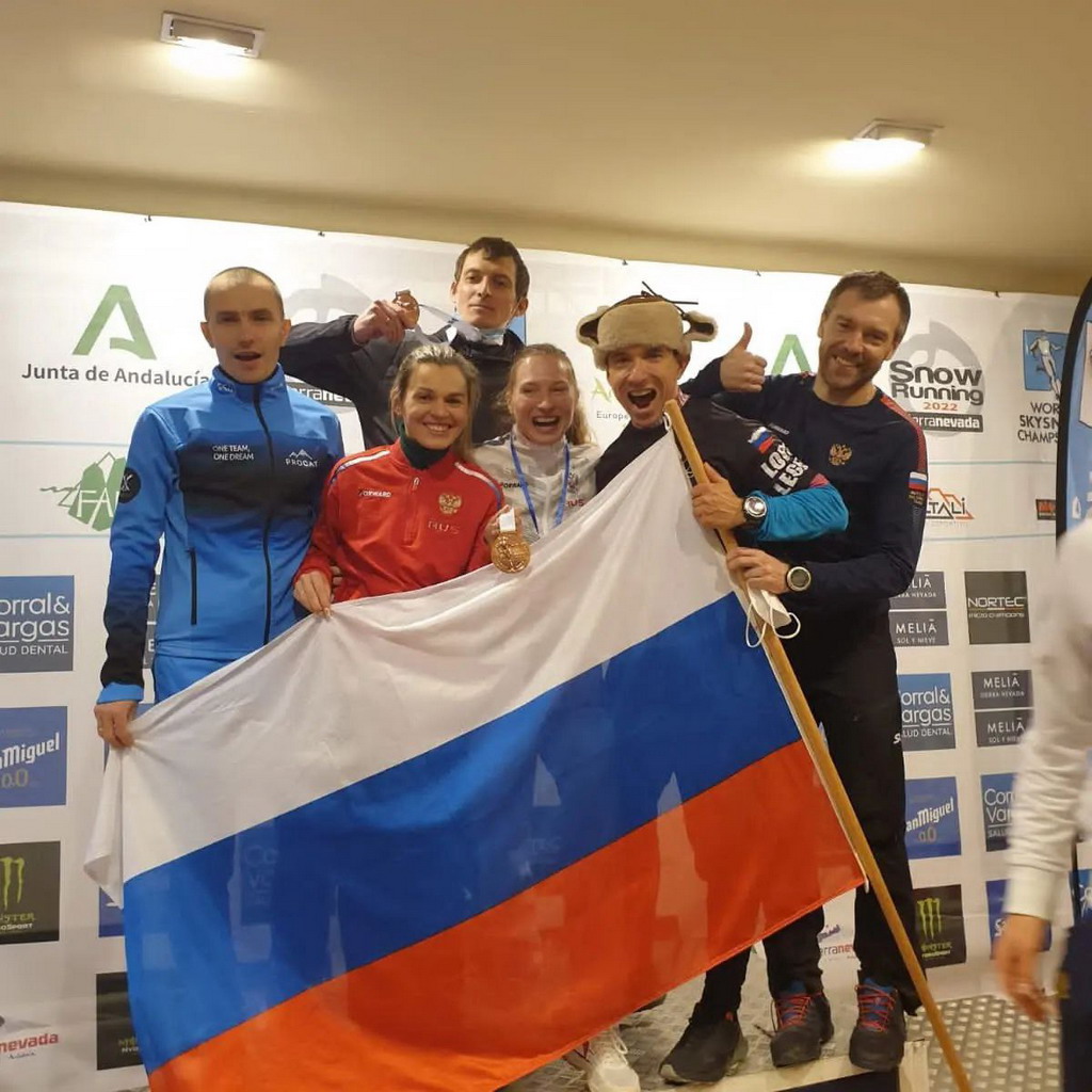 Сборная России заняла третьем командное место. Всего в ней было шесть человек — четверо мужчин и две девушки. Фото предоставлено Алексеем Пагнуевым.