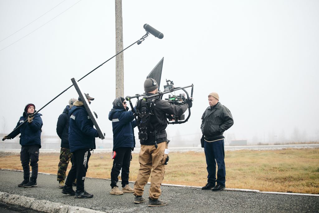 Над созданием кинокартины трудится большой пул съемочной бригады. Фото PR 1-2-3 Production